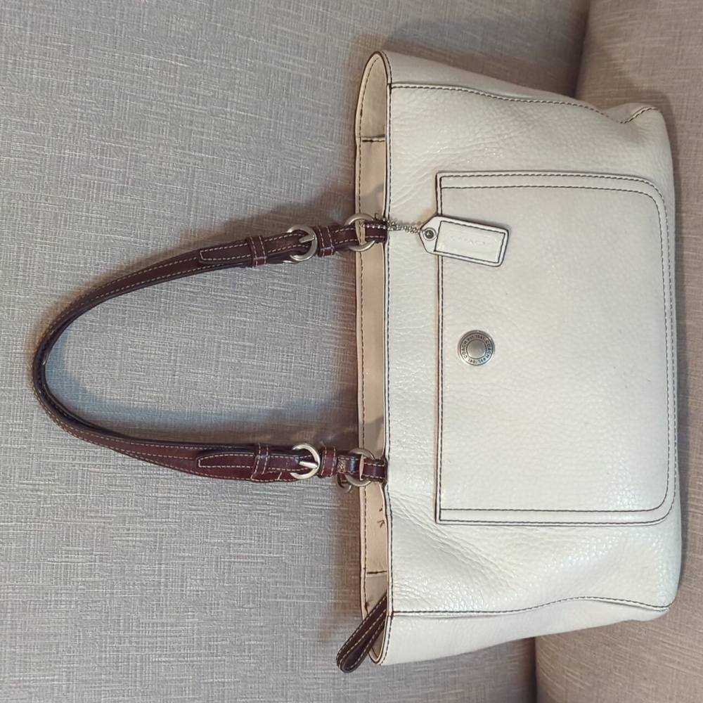 Coach Chelsea East West Leather Shoulder Bag Tote Sand Cream Brown